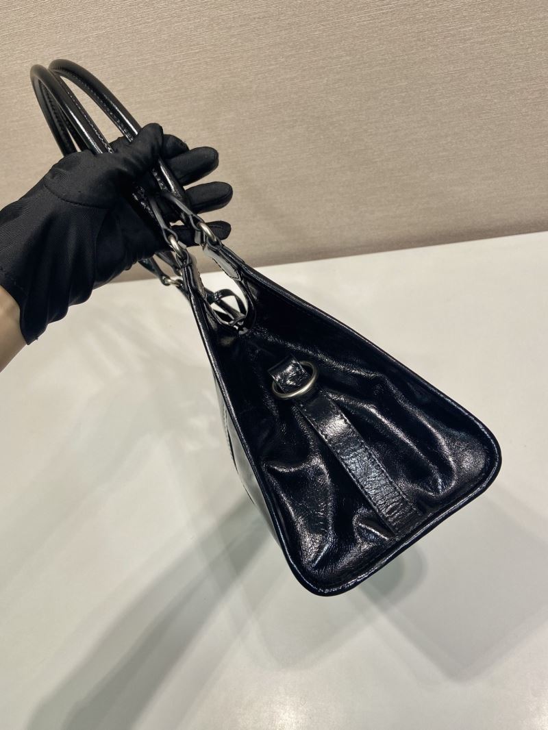 Pra*a top handle bags